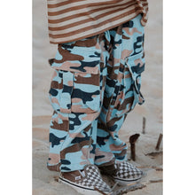 Load image into Gallery viewer, CAMO CARGO PANTS | TIDE