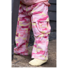 Load image into Gallery viewer, CAMO CARGO PANT | PINK LEMONADE
