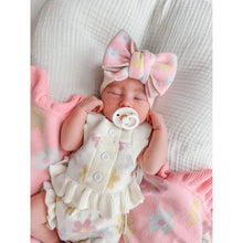 Load image into Gallery viewer, GOLDIE CROP SINGLET
