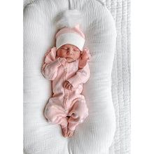 Load image into Gallery viewer, AIVA BEANIE
